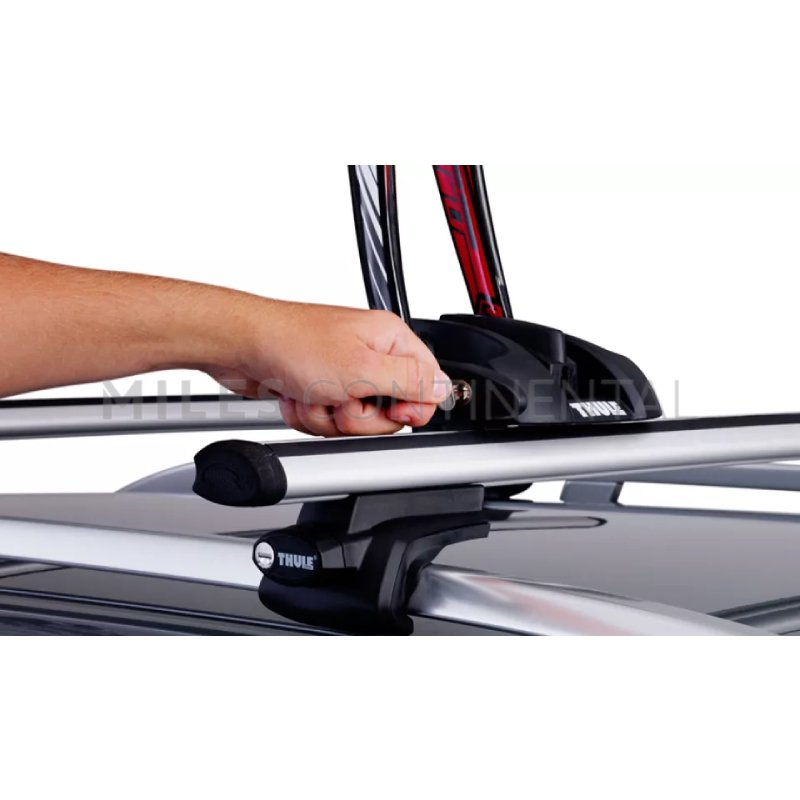 Thule OutRide 561 - Fork-Mount Bike Carrier